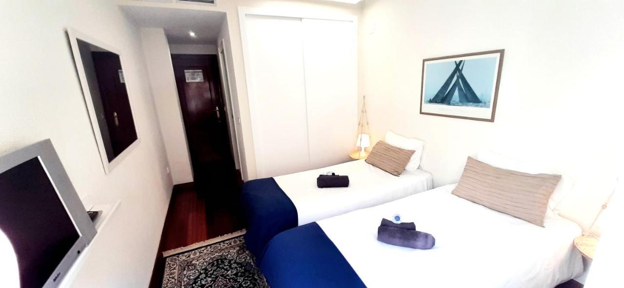 Large Apartment With Large And Sunny Terrace - Garden & Outdoor Gym , Alicante Center Bagian luar foto