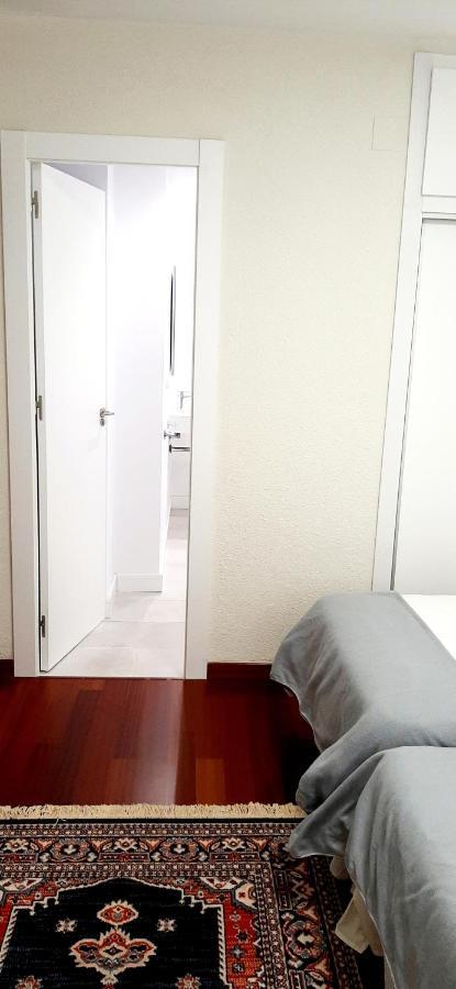 Large Apartment With Large And Sunny Terrace - Garden & Outdoor Gym , Alicante Center Bagian luar foto