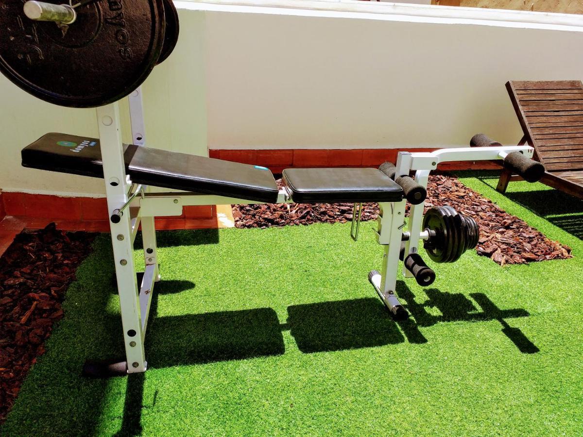Large Apartment With Large And Sunny Terrace - Garden & Outdoor Gym , Alicante Center Bagian luar foto