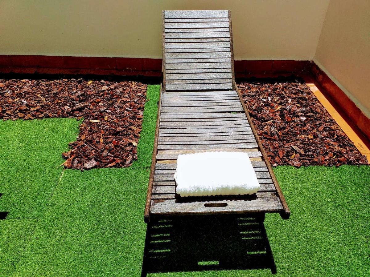 Large Apartment With Large And Sunny Terrace - Garden & Outdoor Gym , Alicante Center Bagian luar foto